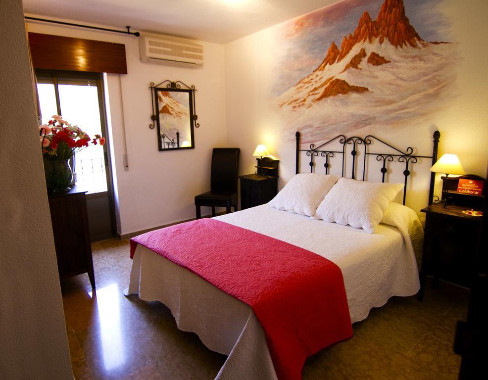 Hotel Puerta Nazari Orgiva Buitenkant foto