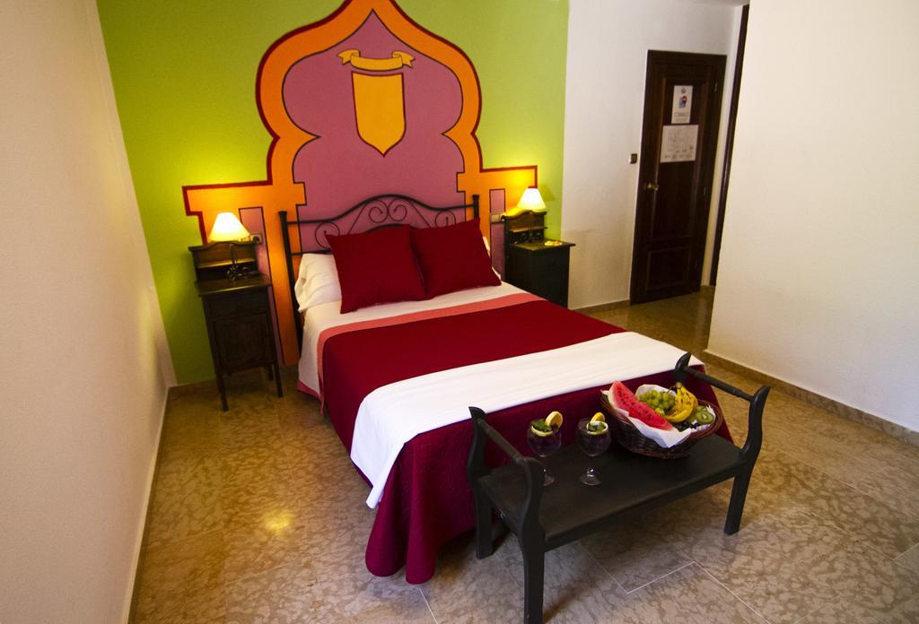 Hotel Puerta Nazari Orgiva Buitenkant foto