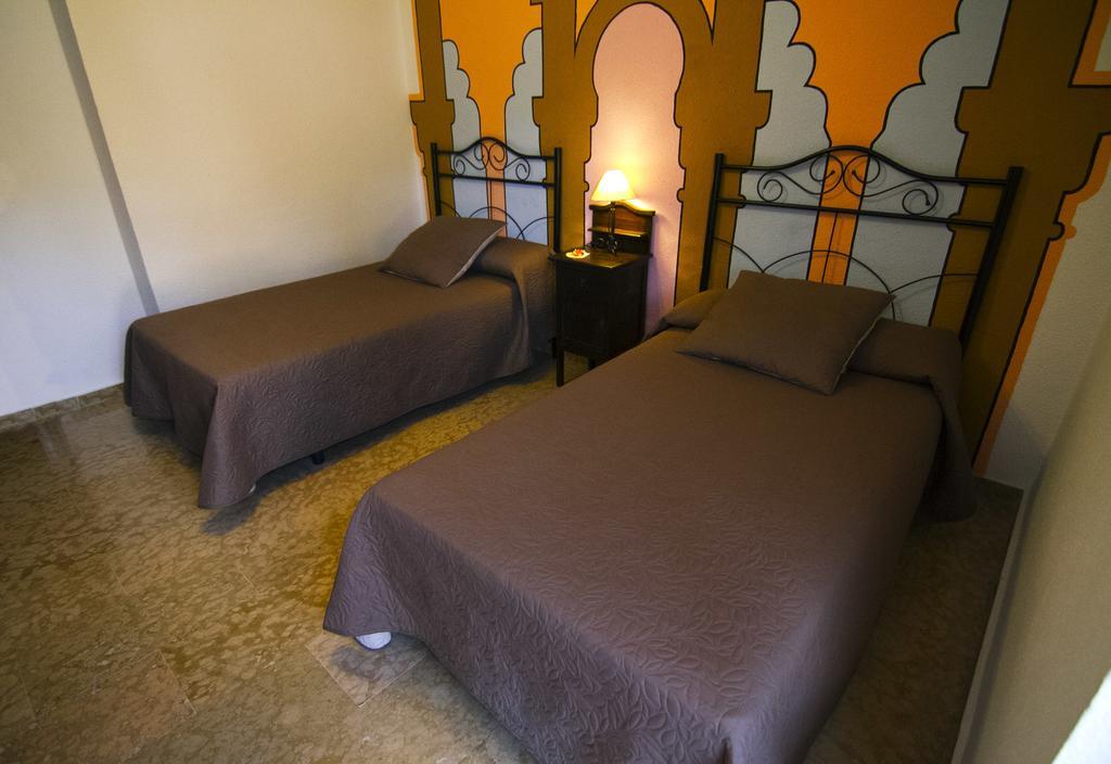 Hotel Puerta Nazari Orgiva Buitenkant foto