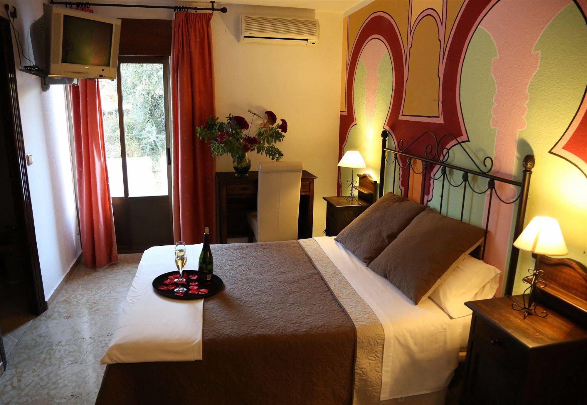 Hotel Puerta Nazari Orgiva Buitenkant foto
