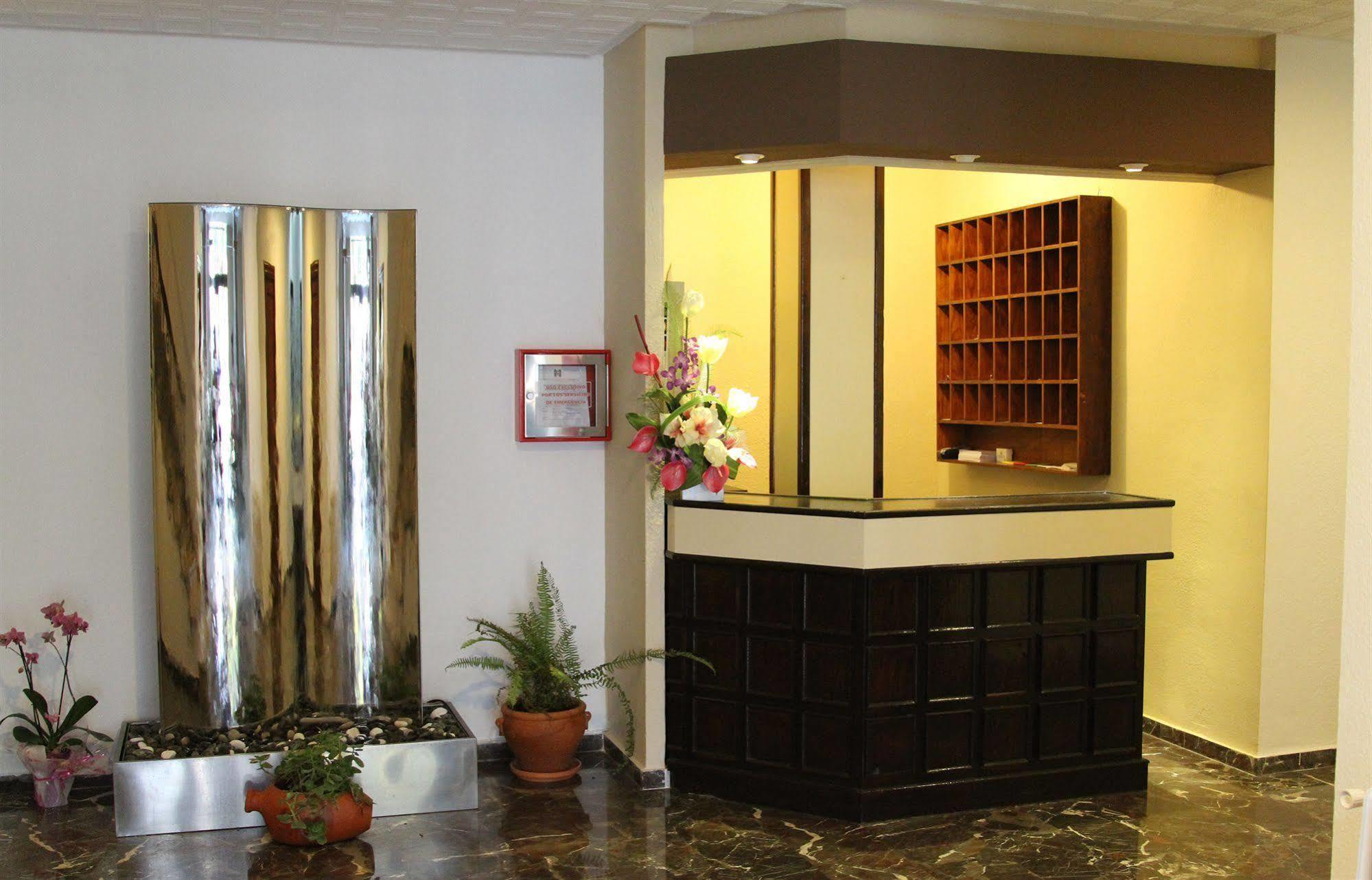 Hotel Puerta Nazari Orgiva Buitenkant foto